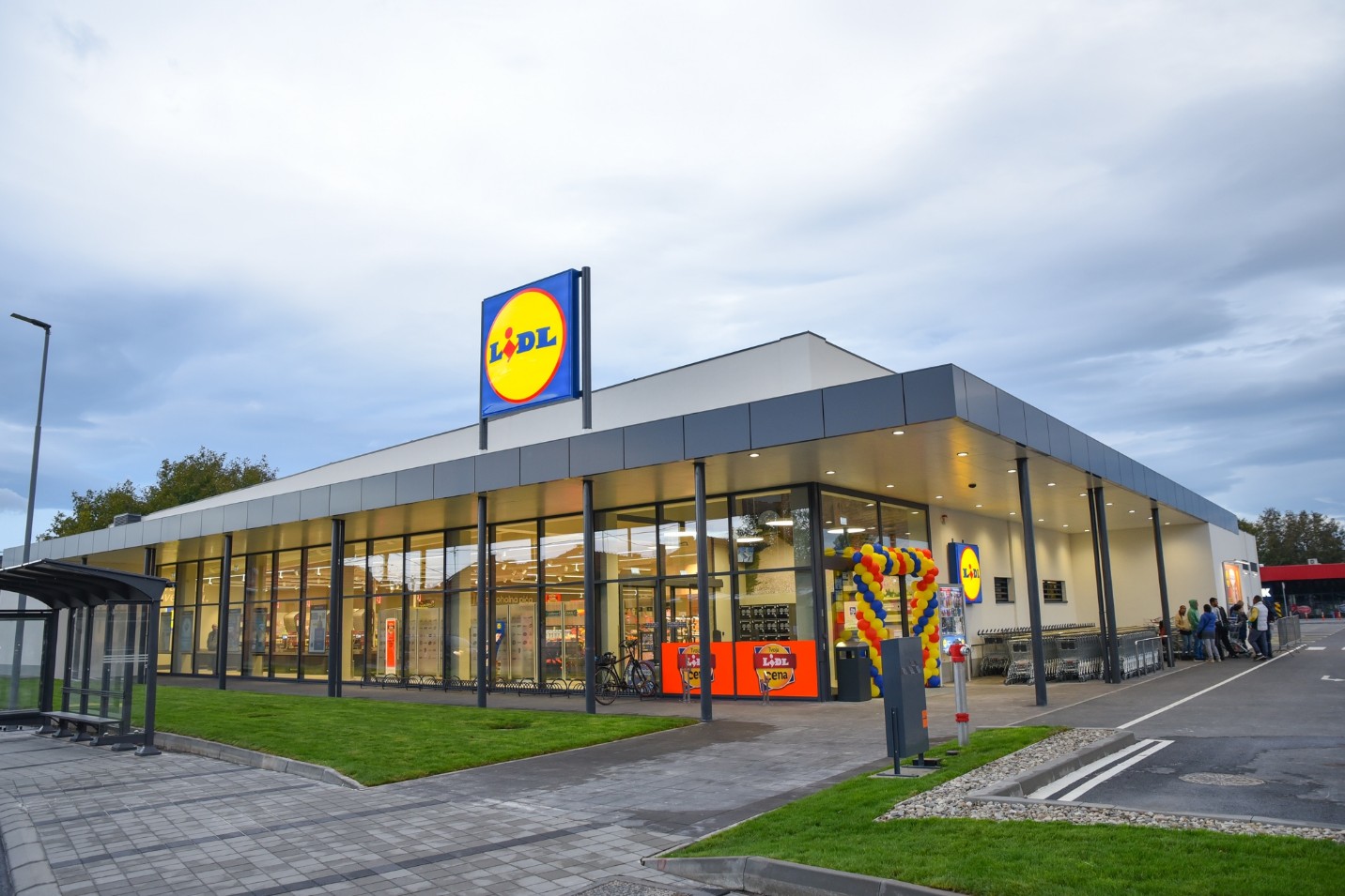 Execution of electrical installation works at the "Lidl" facility in Ćuprija